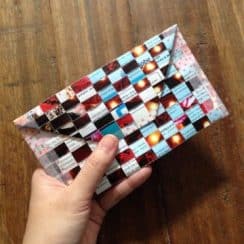 Como hacer bolsos y carteras de papel periodico trenzado