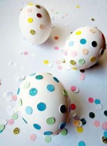 como decorar huevos de pascua facil con lunares
