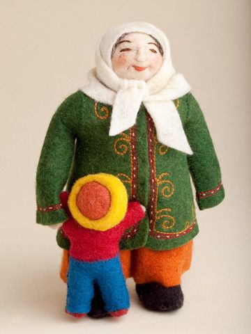 muñecas rusas de trapo con niño