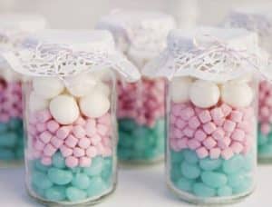 frascos decorados para cumpleaños con dulces