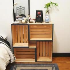 Equipa tu cuarto con usando mesas con cajas de madera