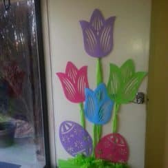 Mira estas ideas para hacer puertas decoradas para niños