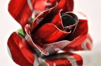 Las flores con latas de aluminio en tu decoración moderna