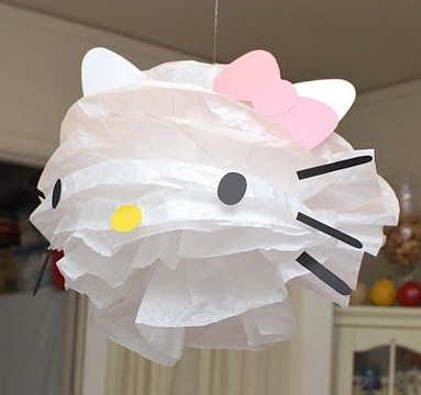 piñatas con material reciclado hello kitty