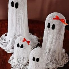 Haz en pocos minutos los adornos caseros para Halloween