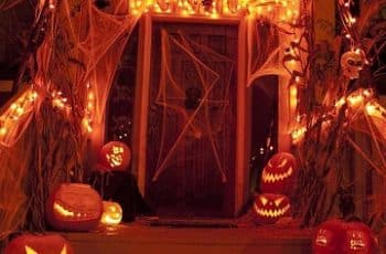 Fotos de casas decoradas para halloween con las que te inspiras