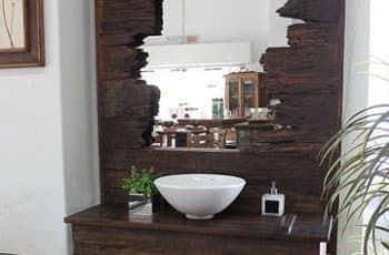 Haz espejos rusticos para baño para una decoracion acogedora