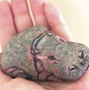 piedras pintadas de animales hipopotamo