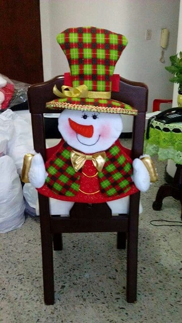 sillas decoradas para navidad muñeco de nieve