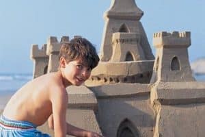 como hacer castillos de arena grandes