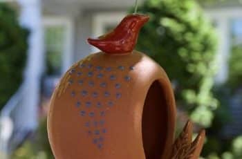 Mira varias formas de hacer piezas de ceramica para pintar