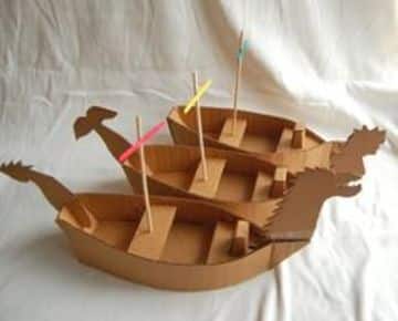 barcos hechos de carton pequeños