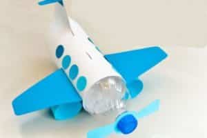 como hacer juguetes de plastico con botella de agua