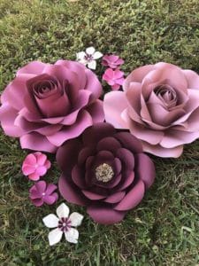 modelos de flores de cartulina para bodas