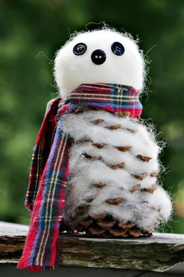 muñeco de nieve con algodon y piña