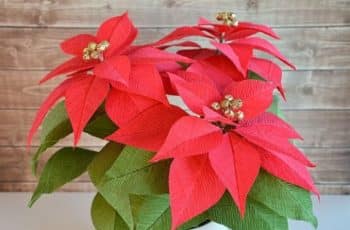 Hermosas flores de navidad en papel muy fáciles de hacer