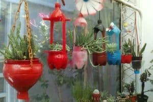 floreros con botellas plasticas para jardin