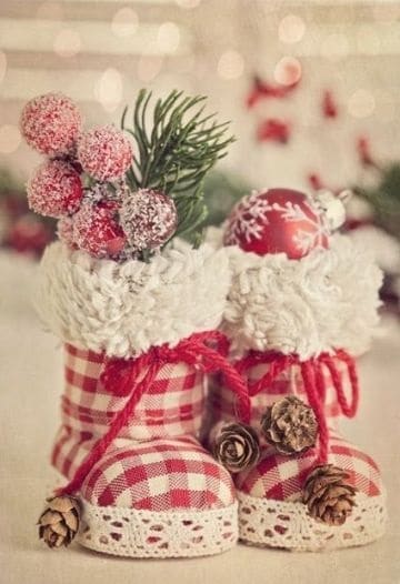 botas navideñas con tela y flores