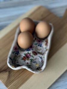 manualidades con cubetas de huevo para la cocina