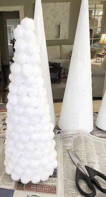 arboles de navidad artesanales con globos