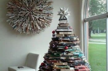 4 formas de hacer un arbol de navidad con libros