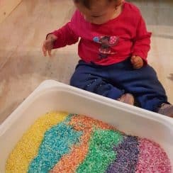 4 manualidades con arroz de colores para niños y adultos