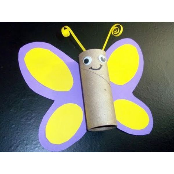 mariposa con tubo de papel higienico con cartón